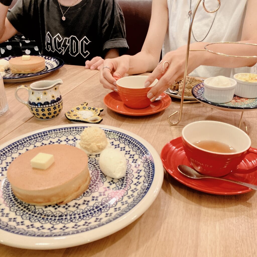 アフタヌーンティー　スコーン　大阪カフェ　ムレスナティー　パンケーキ