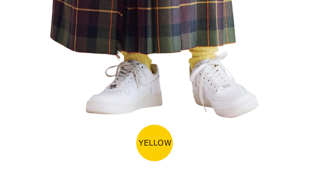 黄色　太リブ靴下￥4290／ホイサム（ホイサム×コーギー）