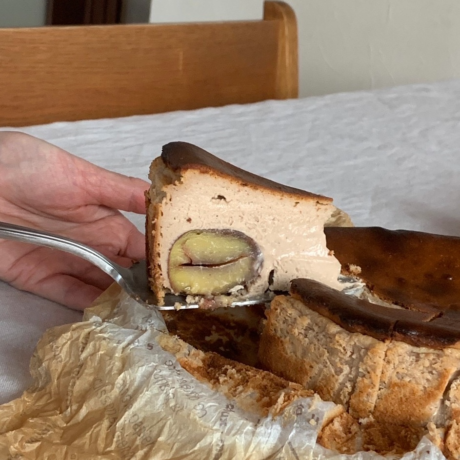 写真：栗のバスクチーズケーキ