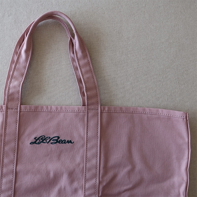 写真：ピンクのトートバッグ