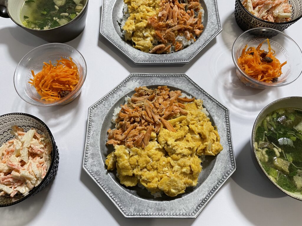 ぐっち夫婦　2色丼　おいしいLEEレシピ　作ってみましたおいしいLEEレシピ　LEE100人隊　TB　はな　料理部