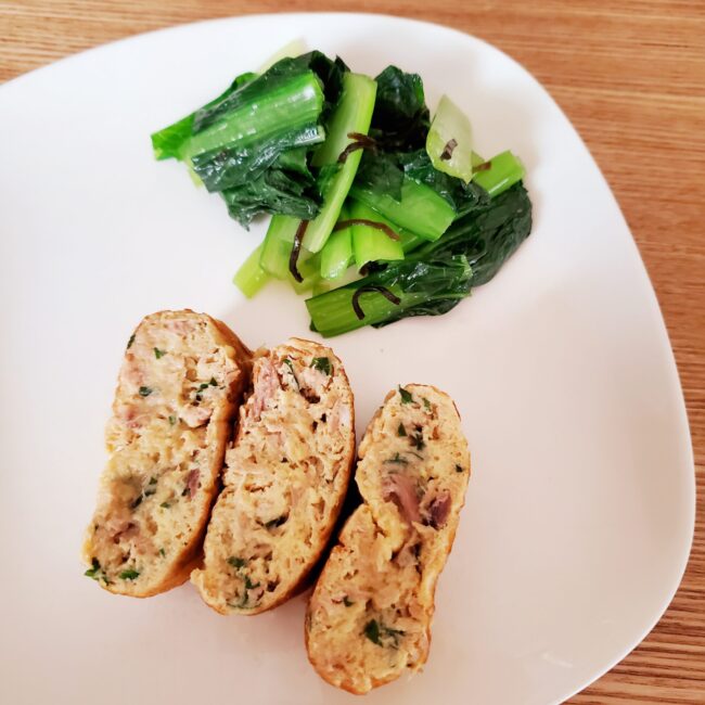 近藤幸子さんの「ツナと青じその卵焼き」「小松菜と塩昆布の和え物」　LEEレシピ