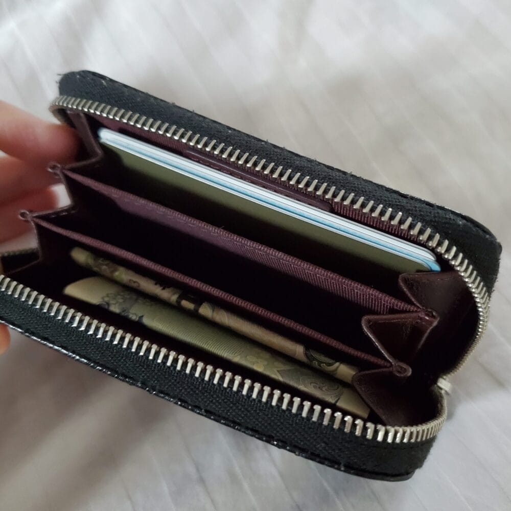 CHANELのミニ財布】クラシック ジップ コインパースを4年愛用してい