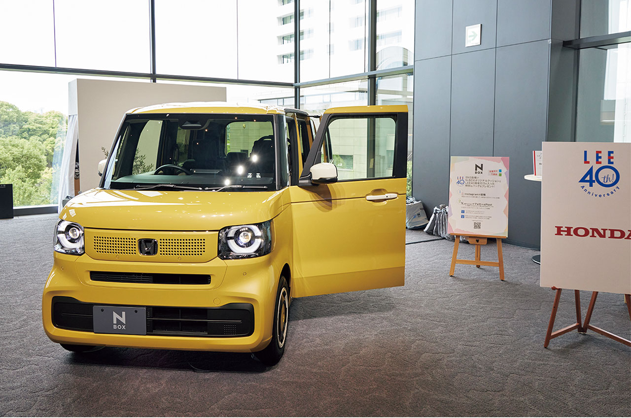 販売台数、8年連続で日本一の軽自動車「N-BOX」が10月にリニューアル。開催時は未発売でしたが、“オータムイエロー・パール”をひと足先に展示