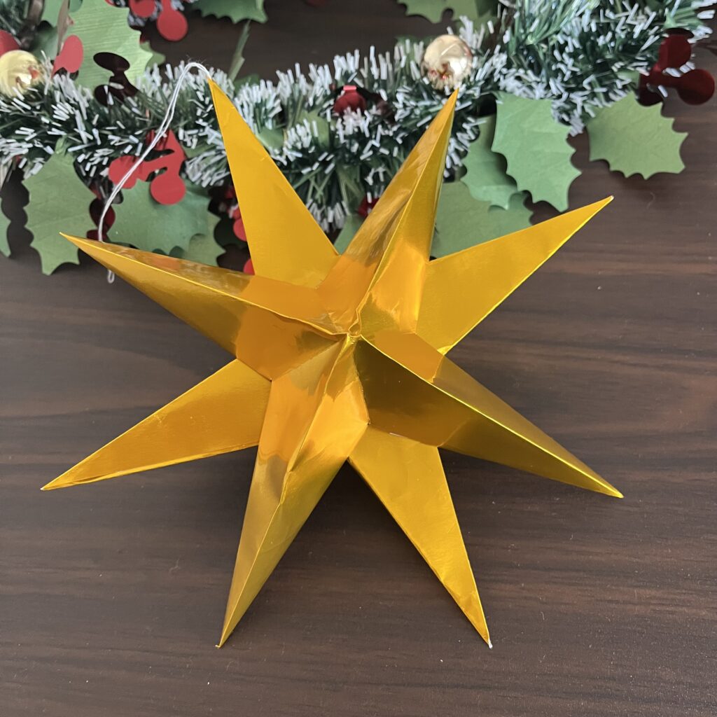 折り紙で作るクリスマスオーナメント】折り紙２枚で簡単に手作り