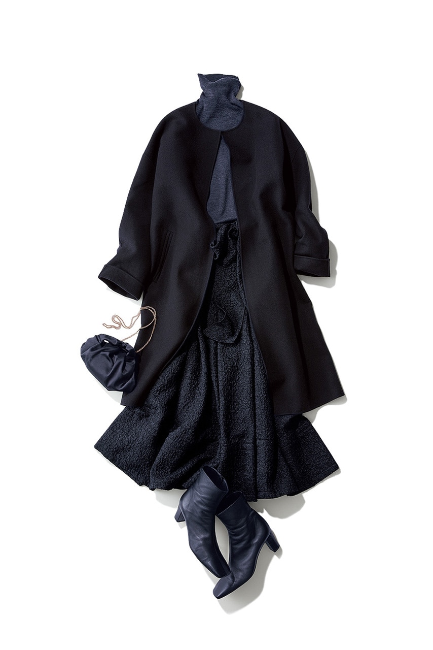 ●Coat：CINOH
●Knit,Skirt,Shoes：Demi-Luxe BEAMS
●Bag：PAPYRUS