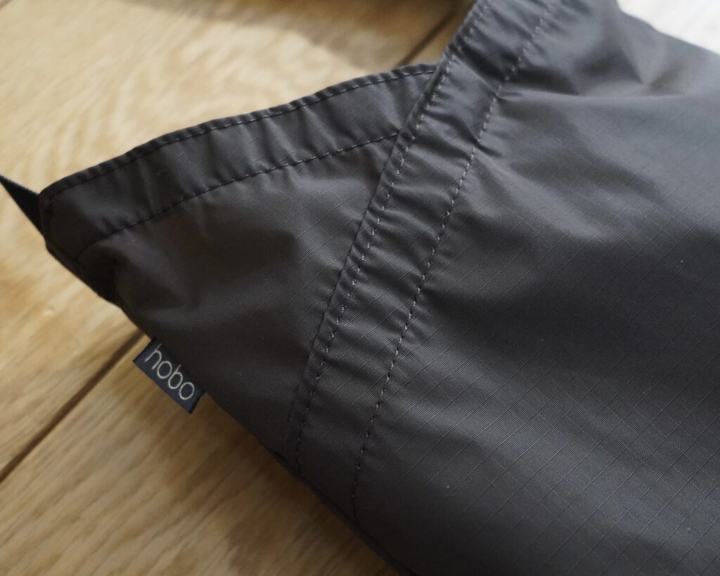 hobo ショルダーバッグ