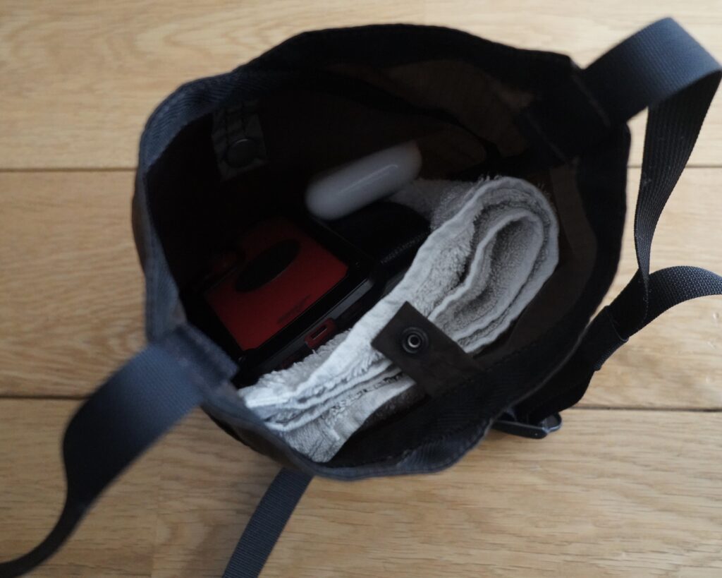 hobo ショルダーバッグ