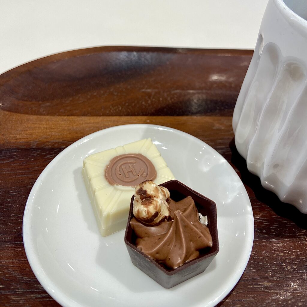 チョコレートボンボン　ホテルショコラ　カフェ