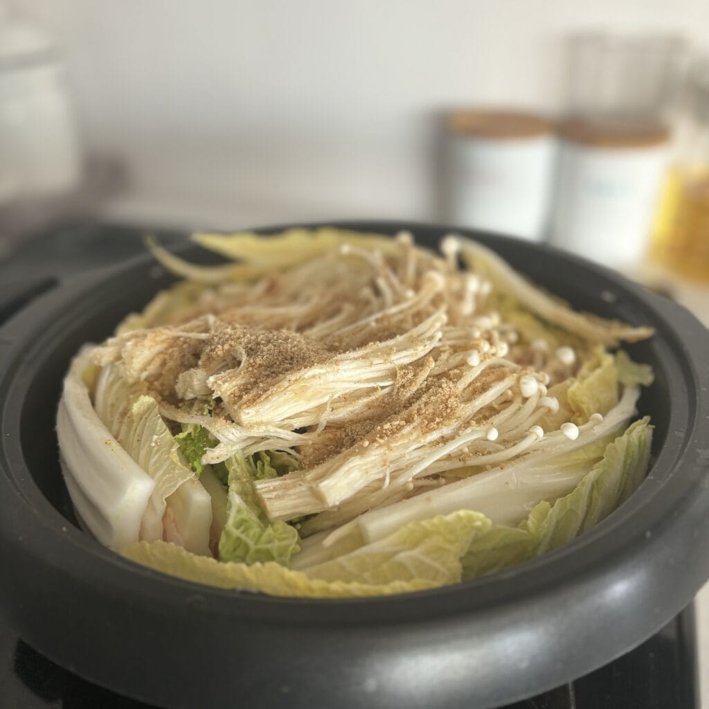 白菜と豚バラの担々風ミルフィーユ鍋