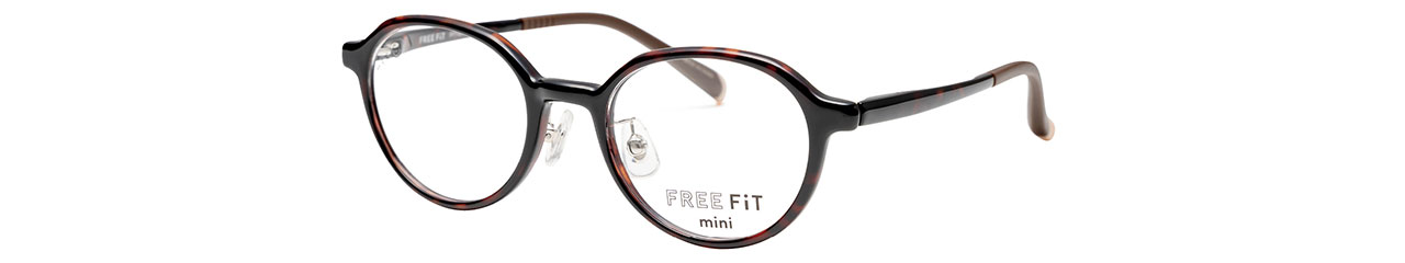 フリーフィット ミニ￥13200（レンズ＋フレーム）／眼鏡市場