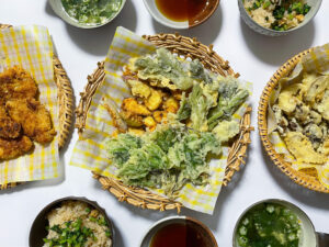 山菜　春の味覚　春の味　春の風物詩　タラの芽　タラの芽　タラの芽天ぷら　山菜の王様　コシアブラ　漉し油　山菜の女王　コシアブラの天ぷら　天麩羅　天ぷら　てんぷら　ミコト屋　青果ミコト屋　micotoya house LEE100人隊　TB　はな　料理部