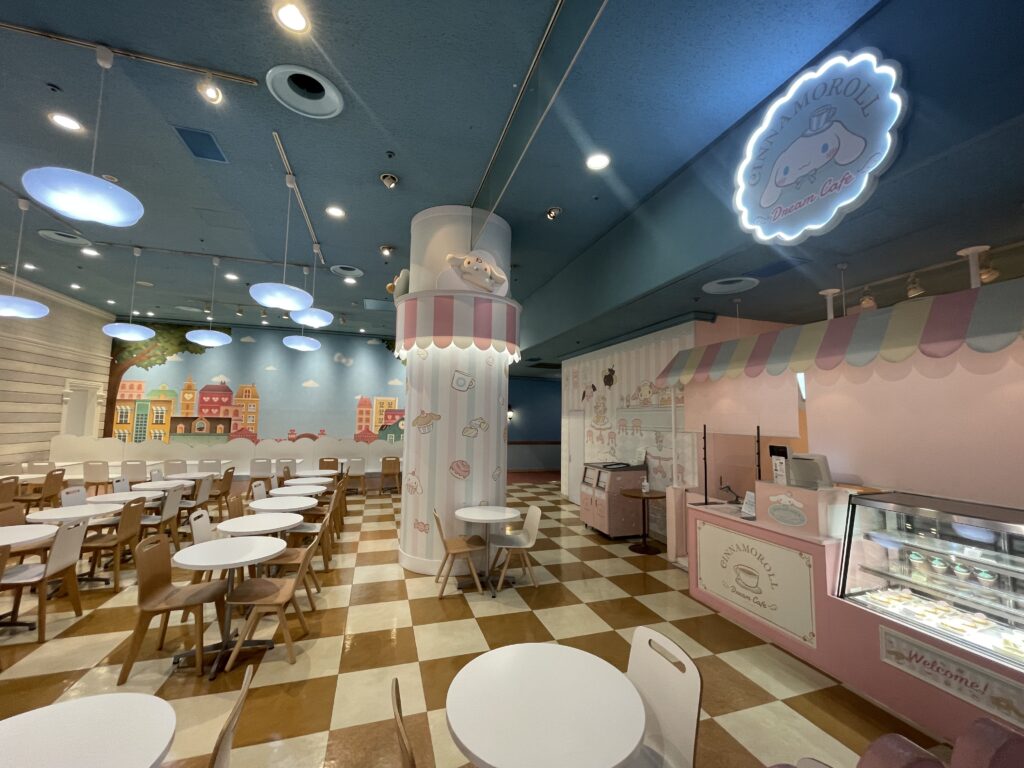 シナモンロール　ドリームカフェ　Sanrio Puroland　サンリオピューロランド　2024年4月　ゴールデンウィーク　LEE100人隊　TB　はな　おでかけ部　おでかけ　子連れ体験　シナモン　シナモンロール　Cinnamon