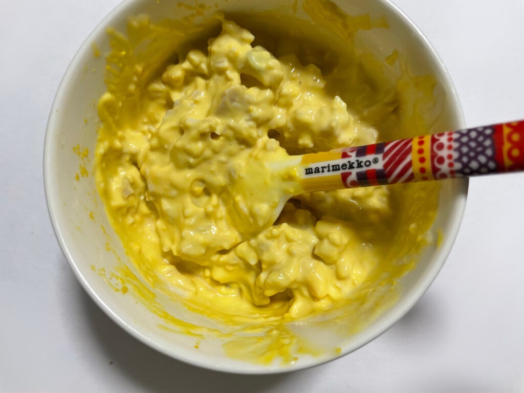 ゆで卵　キユーピー燻製マヨネーズ　タルタルソース