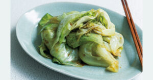 濃厚でおいしい！「レタスのオイスターソース炒め」レシピ／ウー・ウェンさん