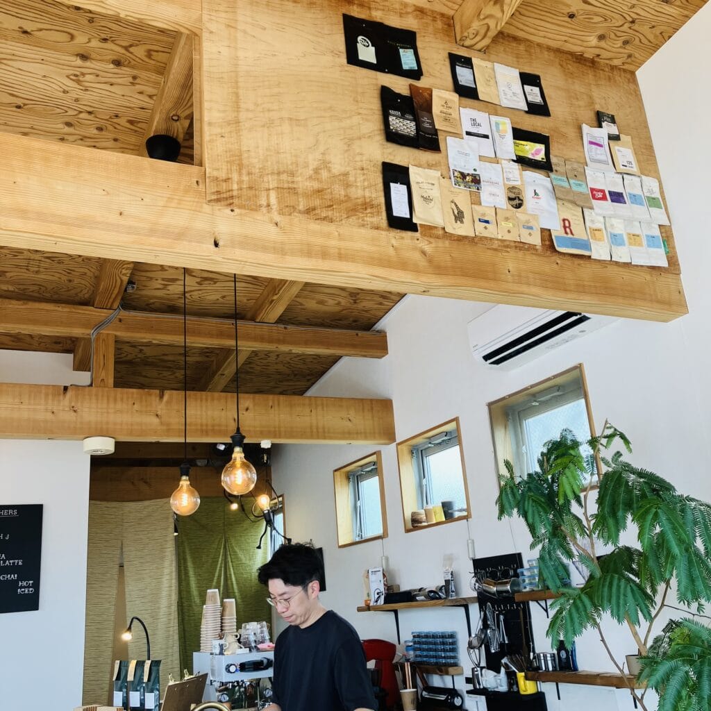 【福島】Yawn Coffee×English School（ヨーン コーヒー×イングリッシュスクール）のコーヒーでひとり時間も充実。（福島県いわき市）