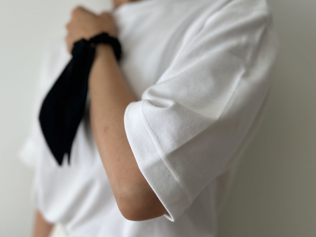 【ユニクロ】40代ホワイトコーデ＆「エアリズムコットンオーバーサイズTシャツ（5分袖）」001icoco