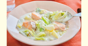 「サーモンクリームシチュー」レシピ／堤 人美さん