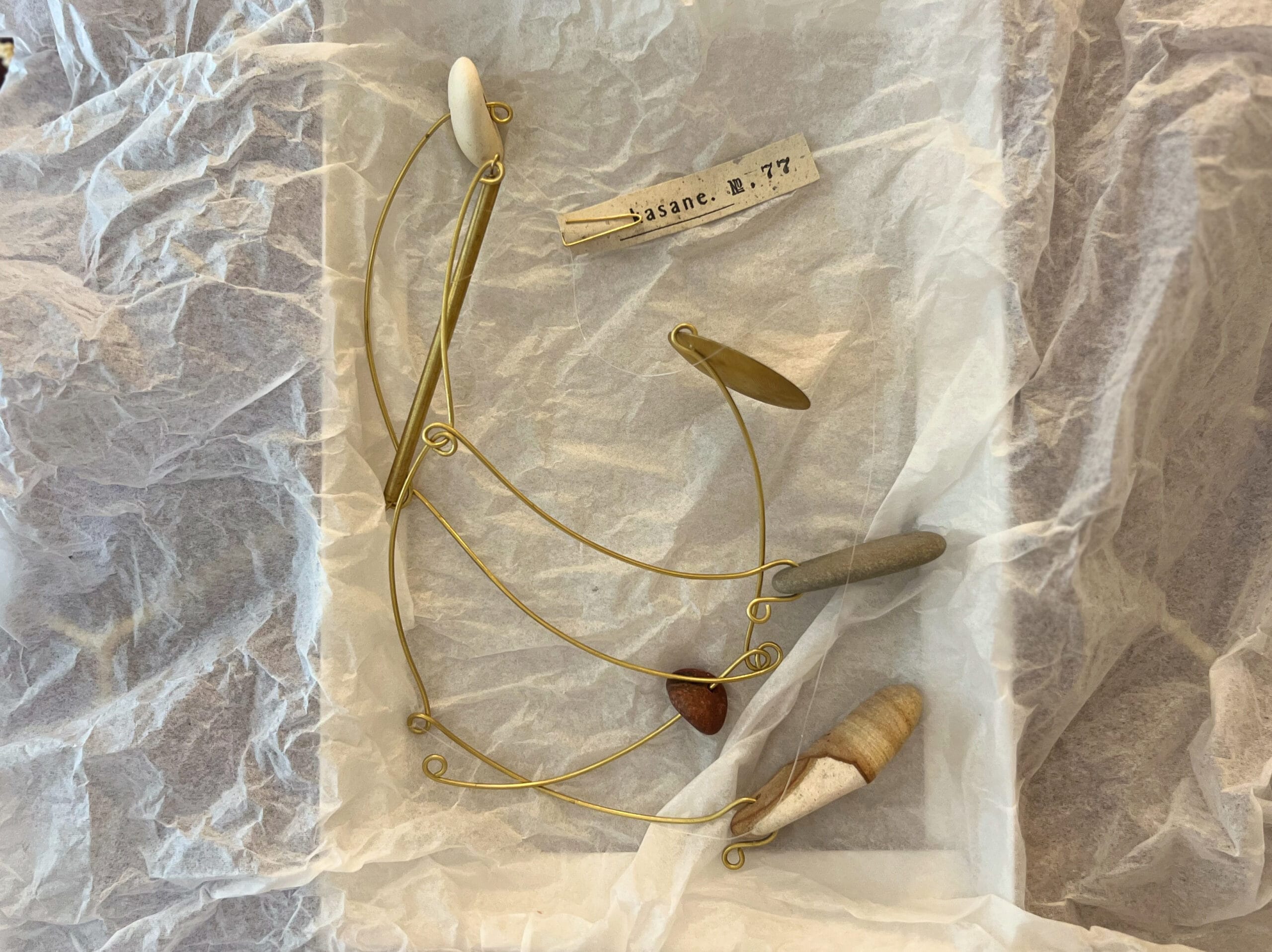 【沖縄】kasane.さんの真鍮と石のモビール 001icoco