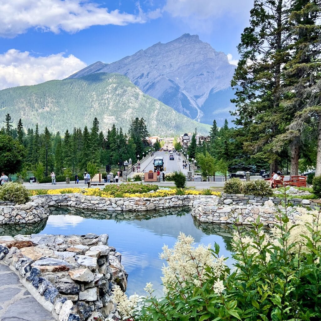 カナダ】カナダ生活19年目で初家族キャンプ。ロッキー山脈とオーロラで