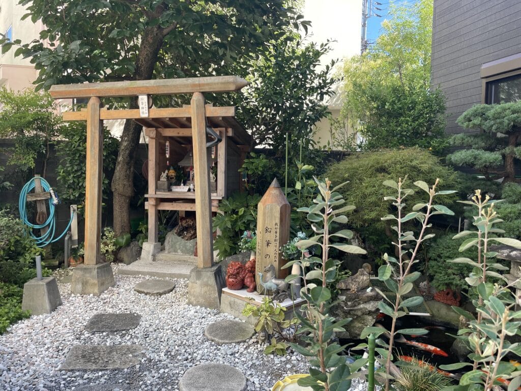 鉛筆神社　北星鉛筆　東京ペンシルラボ　工場見学　鉛筆工場　子連れ体験　もくねんさん　粘土体験　LEE100人隊　TB　はな　子連れ体験　おでかけ　おでかけ部