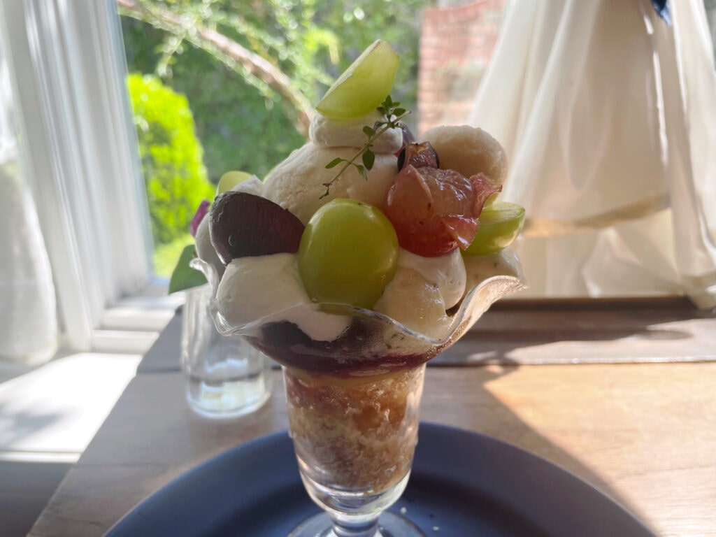 葡萄のParfait　葡萄パフェ　Cafe NAVY　カフェネイビー　2024年9月　グルメ　グルメ情報　カフェ　レストラン　Parfait　パフェ　パフェ活　たまプラーザ　LEE100人隊　TB　はな　おでかけ　おでかけ部