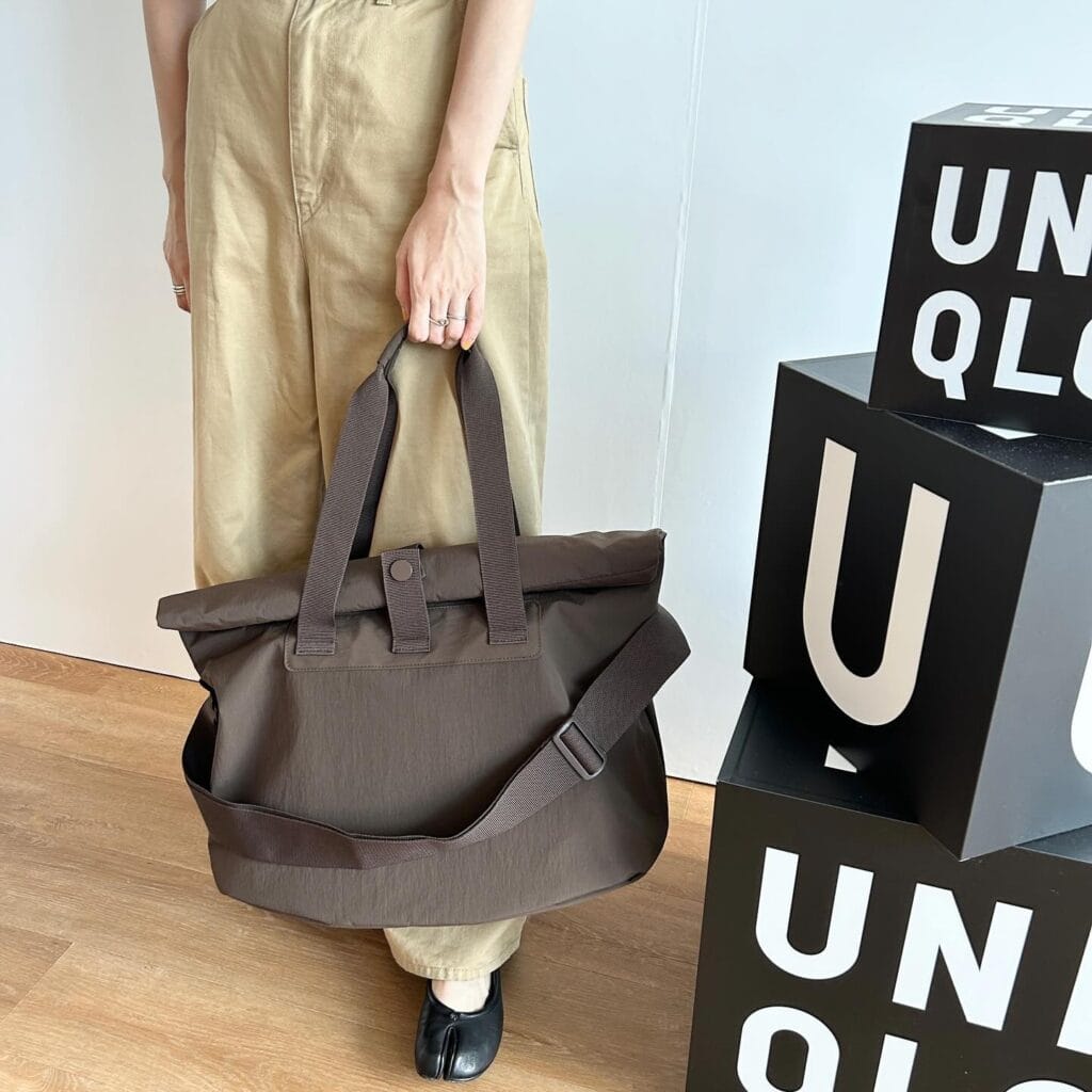 Uniqlo U「ロールバッグ」￥3990