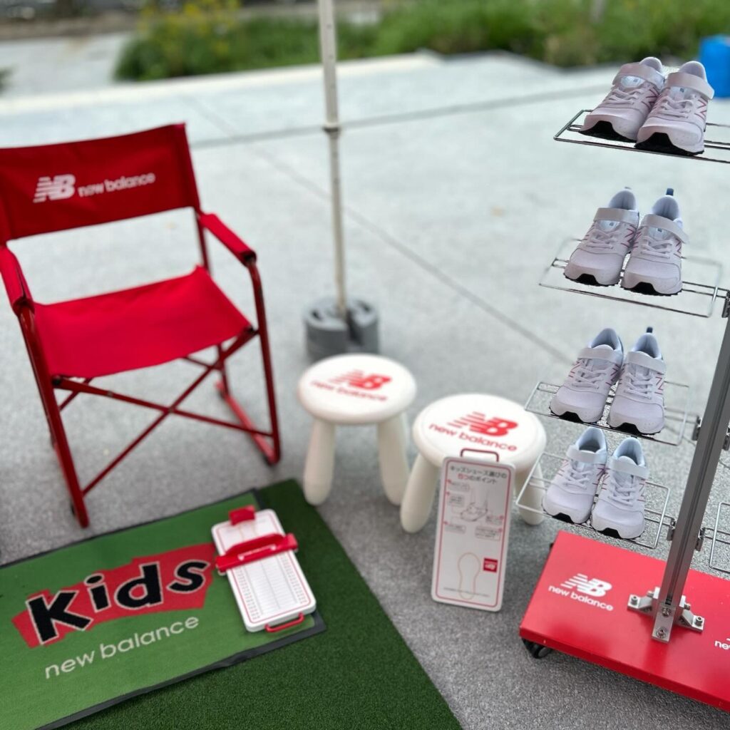 New Balance Kids Ballpark キッズシューズトライオンコーナー