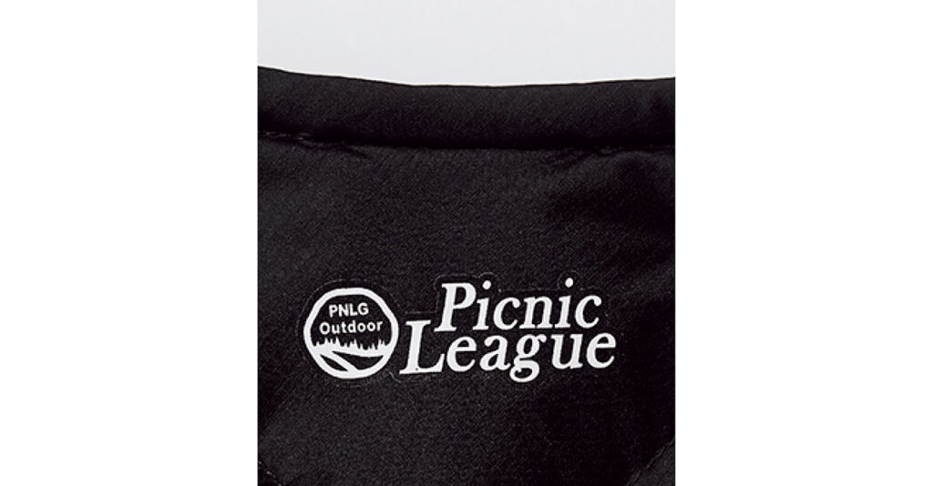 首後ろに入った「Picnic League」のホワイトロゴが後ろ姿のさりげないポイントに。