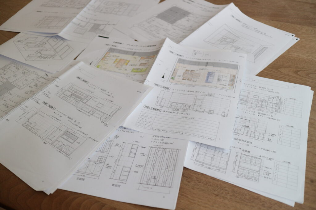 インテリアコーディネーター