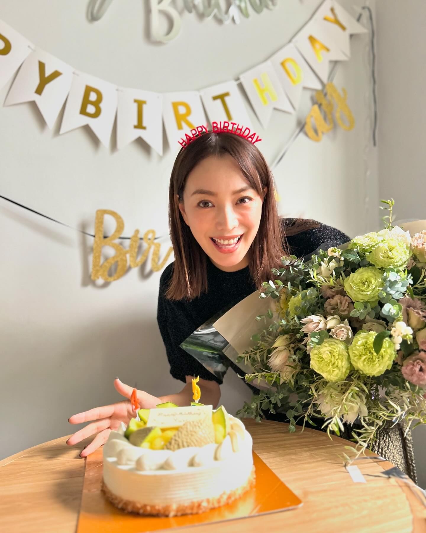 先日撮影チームで、エビちゃんこと蛯原友里さんのお誕生日をお祝い🎂