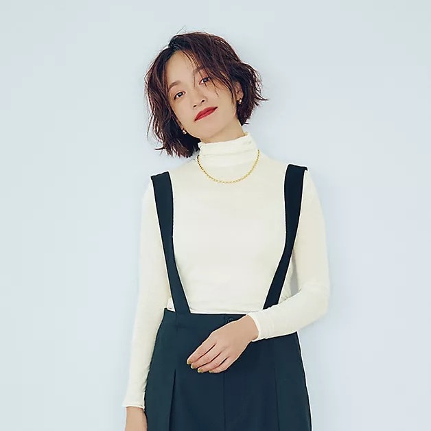 12closet
【洗える】コットンカシミヤタートルカットソー
￥8,580　スキントップス　サロペットコーデ