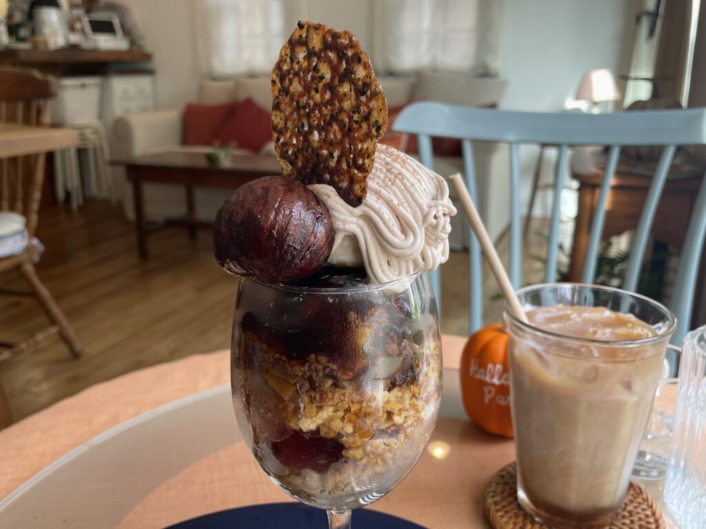 栗のParfait　Marron Parfait　栗パフェ　モンブランパフェ　Cafe NAVY　カフェネイビー　2024年10月　グルメ　グルメ情報　カフェ　レストラン　Parfait　パフェ　パフェ活　たまプラーザ　LEE100人隊　TB　はな　おでかけ　おでかけ部