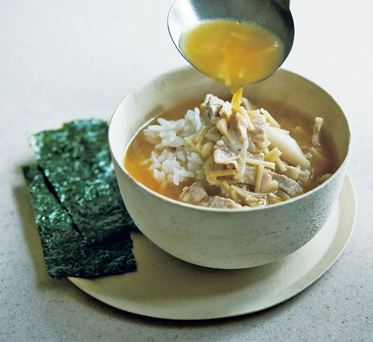 「えのきたっぷりノリかけ豚汁」レシピ／有賀 薫さん