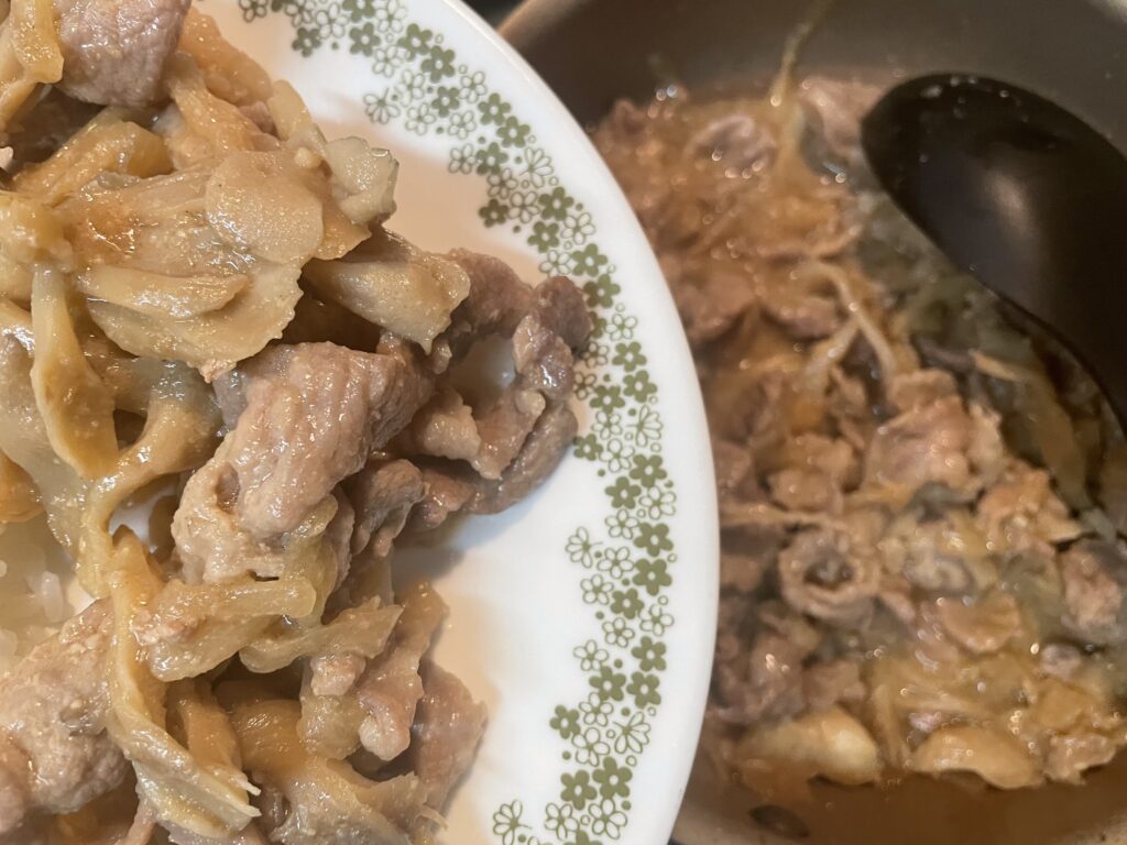 豚肉ときのこのピリ辛にんにくみそ炒め　コウケンテツ　作ってみましたおいしいLEEレシピ　おいしいLEEレシピ　LEEレシピ　LEE100人隊　TB　はな　料理部　2024年10月