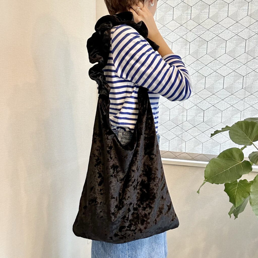 セシリーバンセン　ベロアフリルバッグ　ULI BAG セシリーバンセン ベロアフリルバッグ ULI BAG｜Yahoo!フリマ
