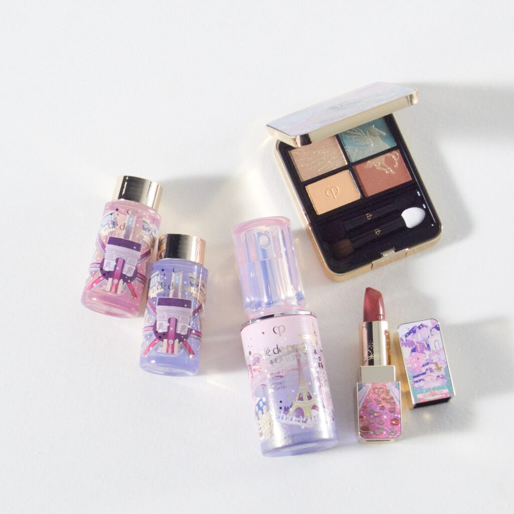 写真左から、クレ・ド・ポー ボーテ ユイルレパラトゥリス ミニコフレ【医薬部外品】20mL×2個 ¥12100、クレ・ド・ポー ボーテ セラムコンサントレエクレルシサン ｎ【医薬部外品】40mL ¥17600、クレ・ド・ポー ボーテ オンブルクルールクアドリ 【502 Wings of Wonder】 ¥9680、クレ・ド・ポー ボーテ ルージュアレーブル【526 Enchantment Blooms】¥6600（価格はすべて編集部調べの税込価格）※すべて数量限定発売