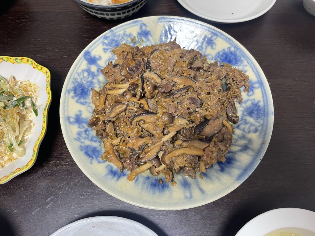 牛こまとしいたけの焼き肉風　コウケンテツ　作ってみましたおいしいLEEレシピ