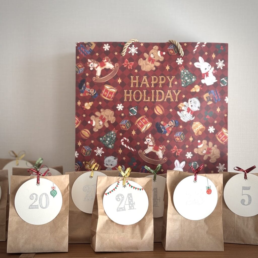 100均材料で作った手作りのアドベントカレンダー2024