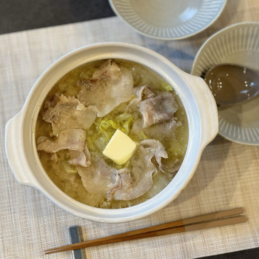 白菜と豚肉のみそバター鍋 重信初江さんレシピ