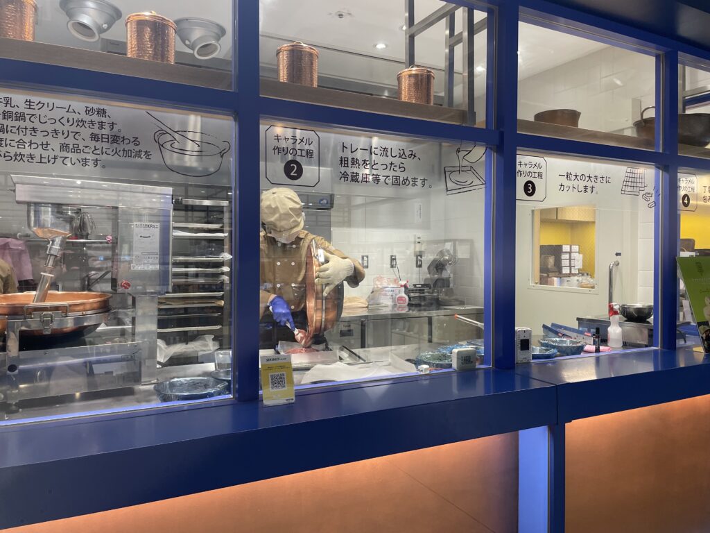 横浜キャラメルラボ（Yokohama Caramel Labo）横浜ハンマーヘッド店の工房写真【その3】