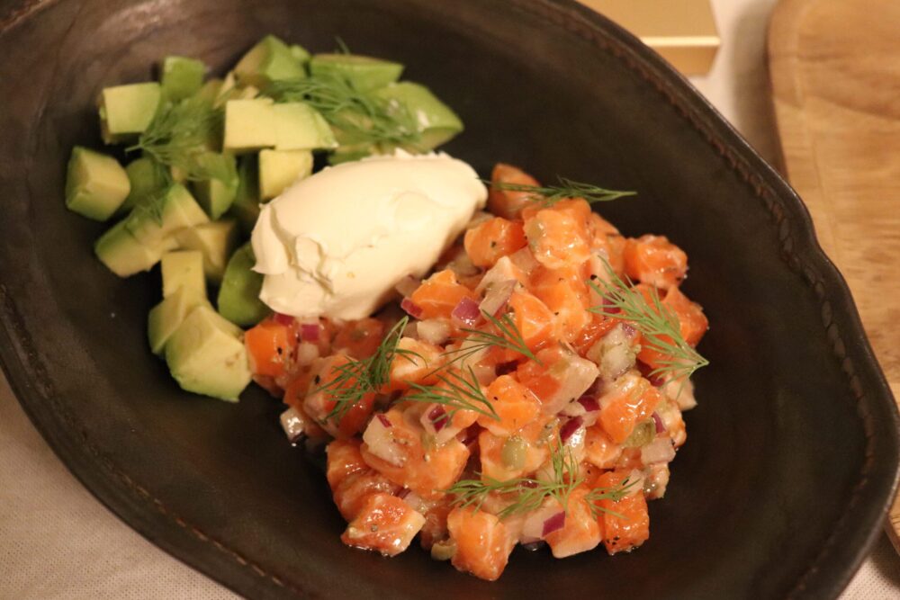 LEE100人隊が作ったarikoさん『お刺し身サーモンとアボカドのタルタル仕立て』