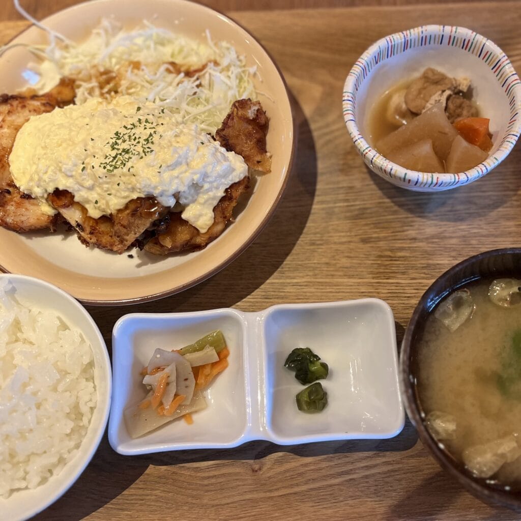 定食　料理