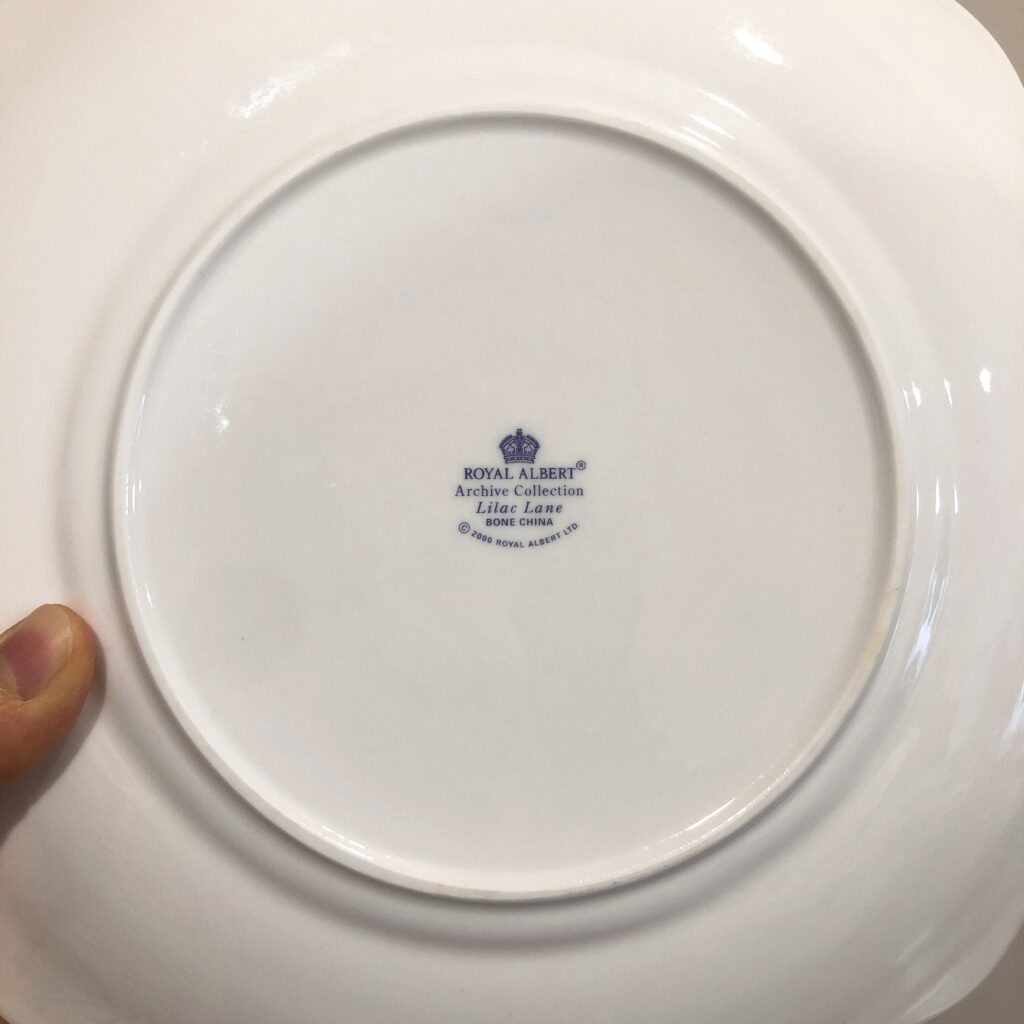 royal albert lilac lane ロイヤルアルバート　ライラックレーン　香蘭社　有田焼　イギリス　古　食器　実家　いただきもの　北一硝子