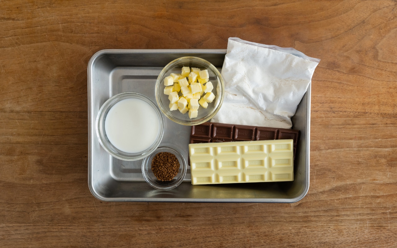 チョコたっぷり「カフェモカスコーン」の材料