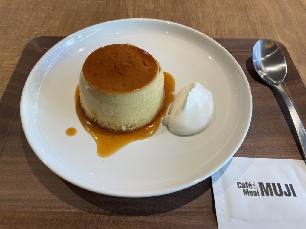 本和香糖の焼きプリン　Café＆Meal　MUJI　無印良品　聖マリアンナ医科大学病院　エントランス棟　2025年1月6日オープン