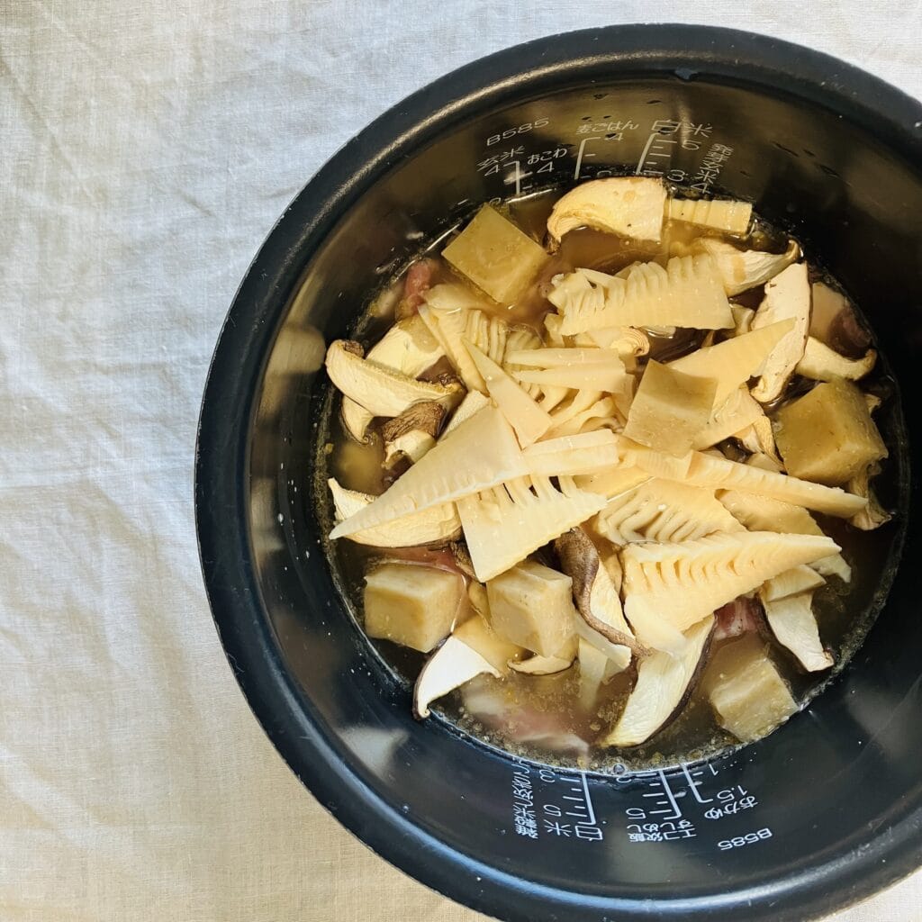 【ぐっち夫妻】豚バラとしいたけの中華おこわ風ををつくってみました！