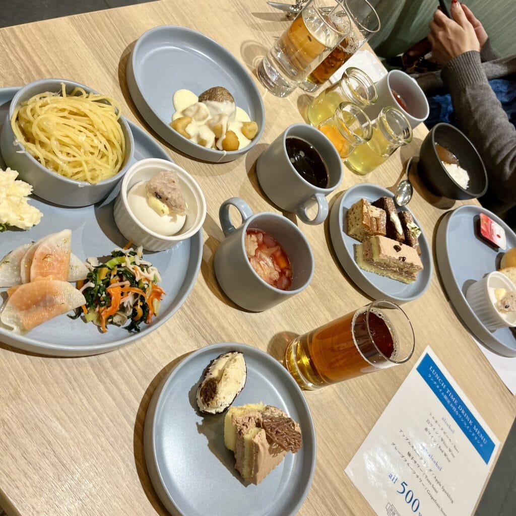 ビュッフェ 食事