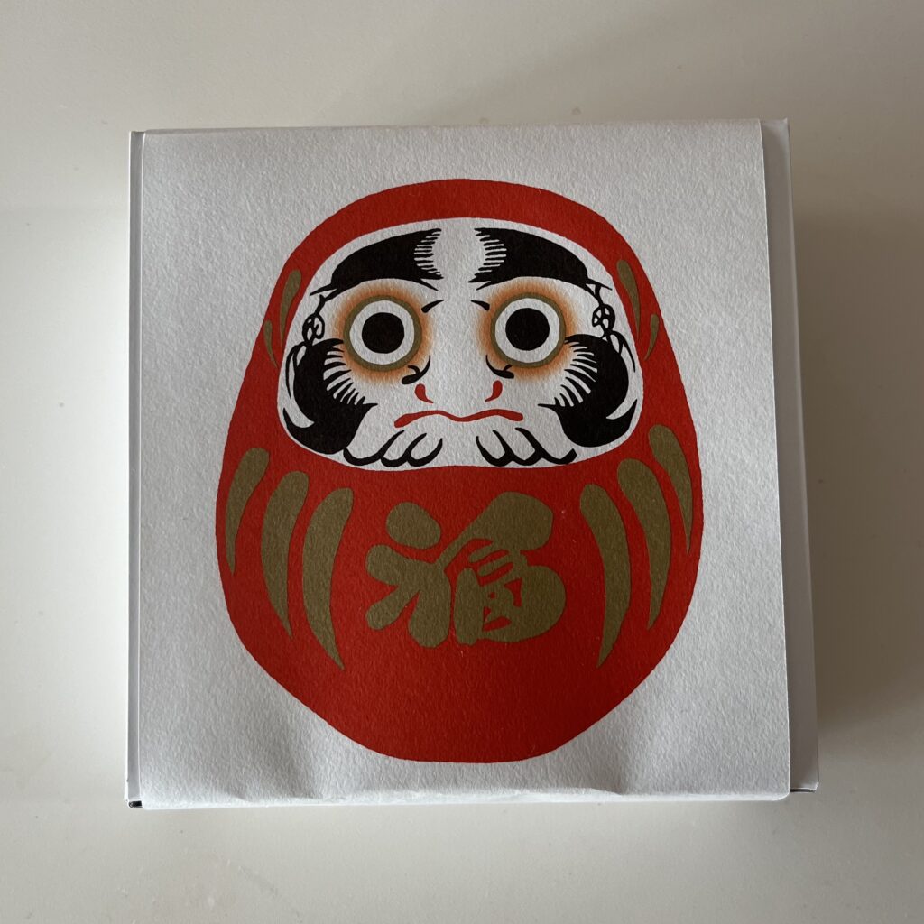 箱 包み だるま