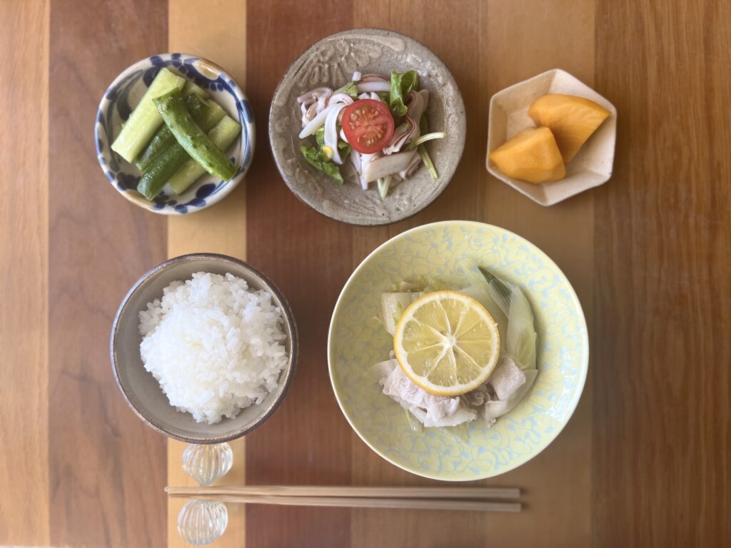 【LEEレシピ】作りました!LEE最新号掲載「豚レモン塩麹鍋」レシピ/井上咲楽さん TBicoco